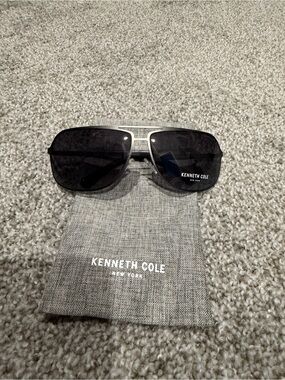 Unisex Kenneth Cole Sunglasses